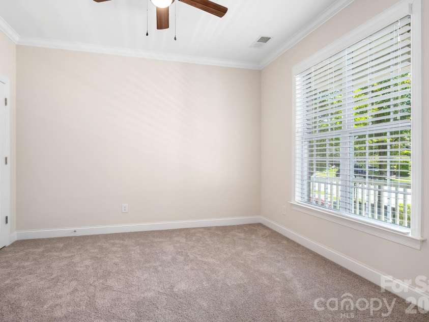 17721 Morehampton Avenue, Cornelius, NC 28031.  MLS# CAR4382390, YatesRealty ID 23358. 