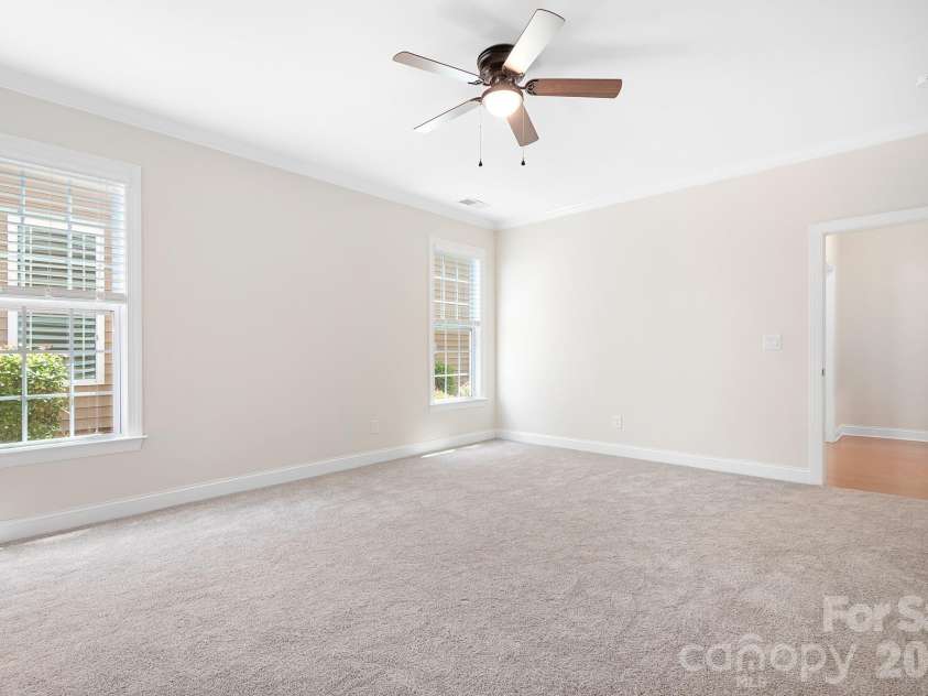 17721 Morehampton Avenue, Cornelius, NC 28031.  MLS# CAR4382390, YatesRealty ID 23358. 