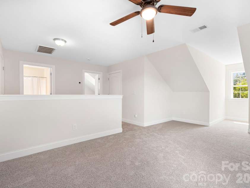 17721 Morehampton Avenue, Cornelius, NC 28031.  MLS# CAR4382390, YatesRealty ID 23358. 
