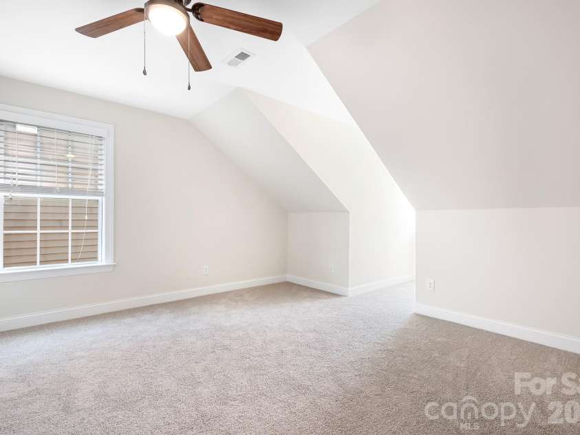 17721 Morehampton Avenue, Cornelius, NC 28031.  MLS# CAR4382390, YatesRealty ID 23358. 