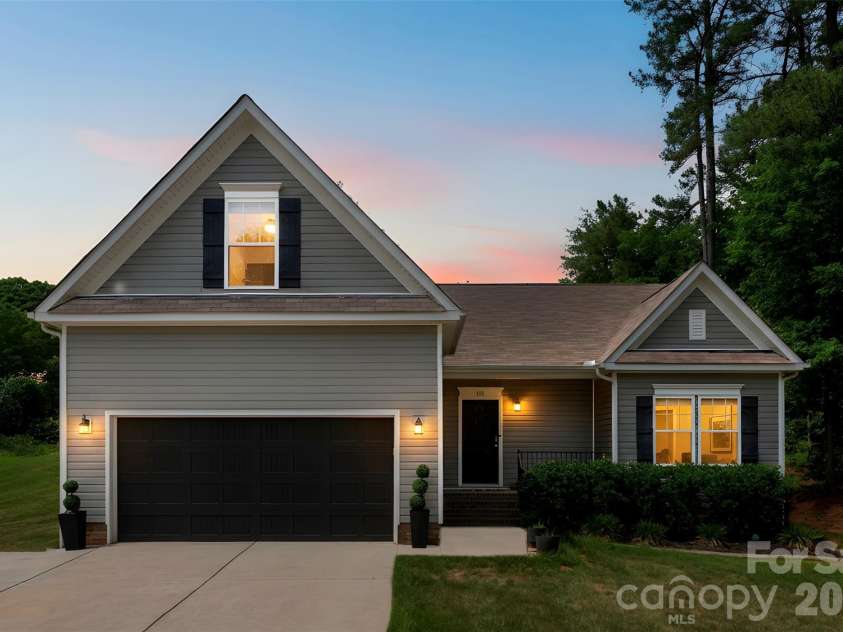115 Stoney Lane, Cherryville, NC 28021.  MLS# CAR4383050, YatesRealty ID 23359. 