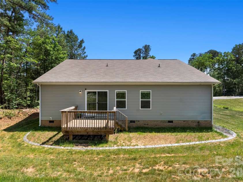 115 Stoney Lane, Cherryville, NC 28021.  MLS# CAR4383050, YatesRealty ID 23359. 