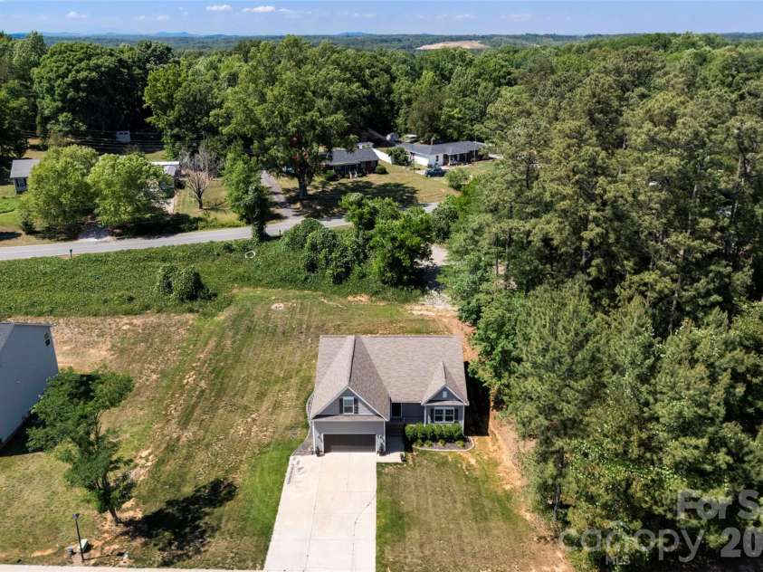 115 Stoney Lane, Cherryville, NC 28021.  MLS# CAR4383050, YatesRealty ID 23359. 