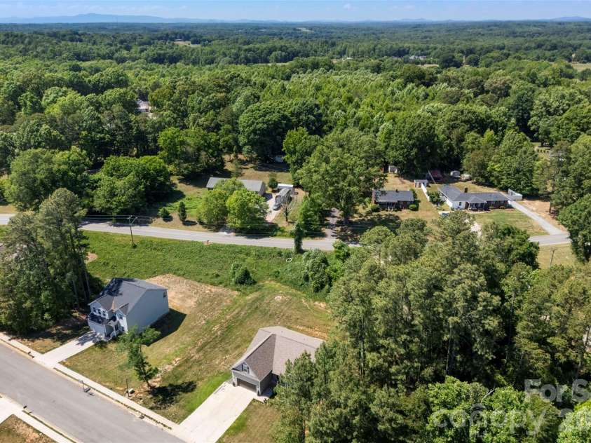 115 Stoney Lane, Cherryville, NC 28021.  MLS# CAR4383050, YatesRealty ID 23359. 