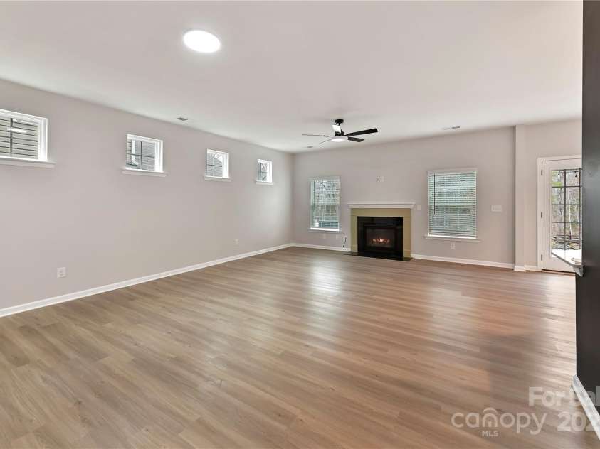 1257 Loggerhead Drive, Lancaster, SC 29720.  MLS# CAR4330024, YatesRealty ID 2336. Family Room