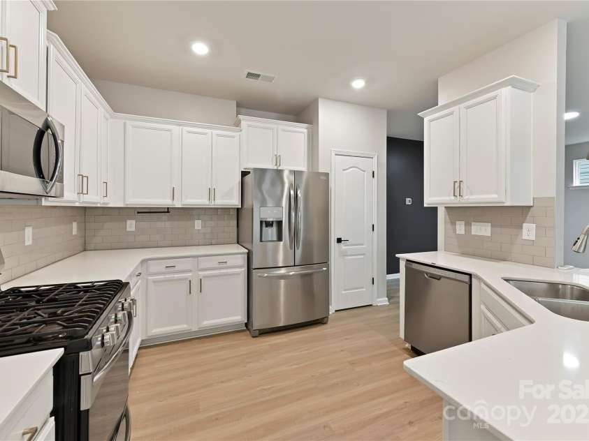 1257 Loggerhead Drive, Lancaster, SC 29720.  MLS# CAR4330024, YatesRealty ID 2336. Kitchen