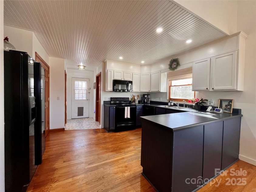 233 Windy Ridge Drive, Rutherfordton, NC 28139.  MLS# CAR4206004, YatesRealty ID 2336. 