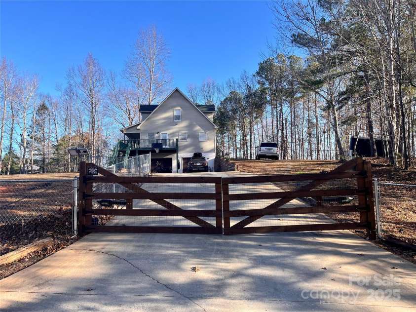 233 Windy Ridge Drive, Rutherfordton, NC 28139.  MLS# CAR4206004, YatesRealty ID 2336. 