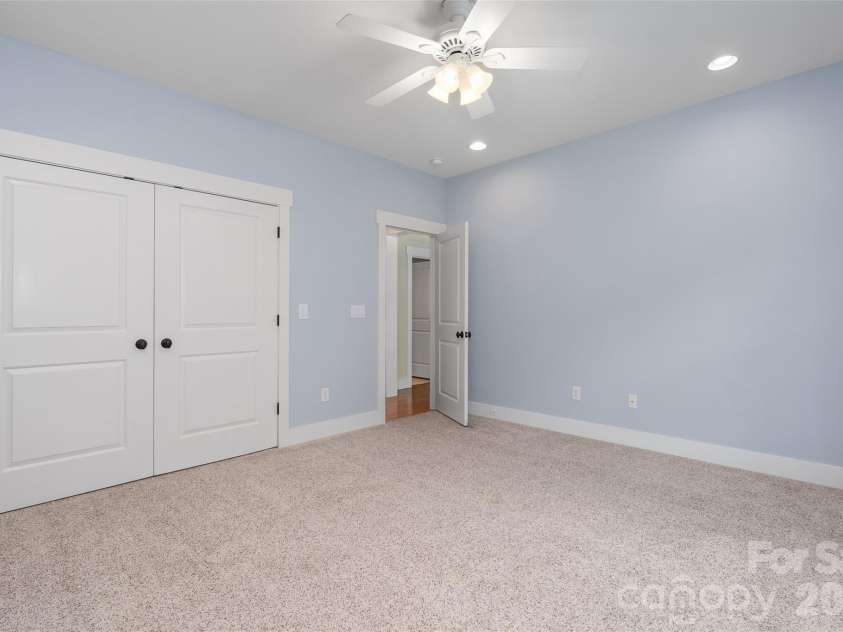 136 Mystic Way, Canton, NC 28716.  MLS# CAR4376230, YatesRealty ID 23360. 