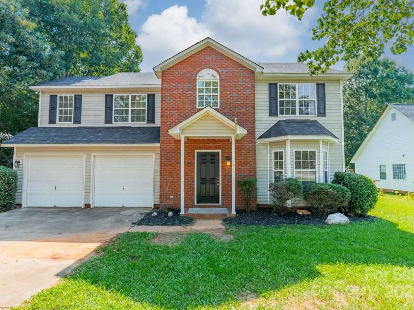 4230 Chatterleigh Drive, Monroe, NC 28110.  MLS# CAR4274364, YatesRealty ID 23360. 