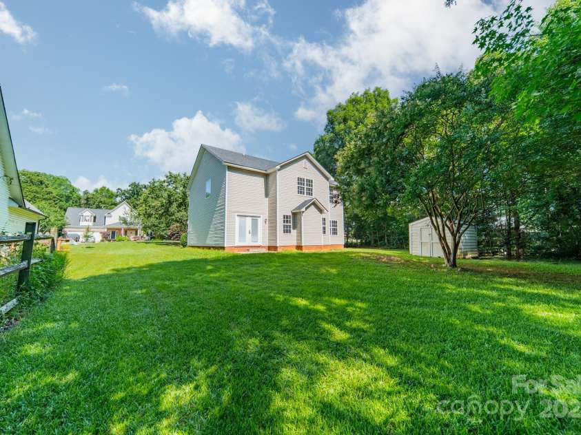 4230 Chatterleigh Drive, Monroe, NC 28110.  MLS# CAR4274364, YatesRealty ID 23360. 