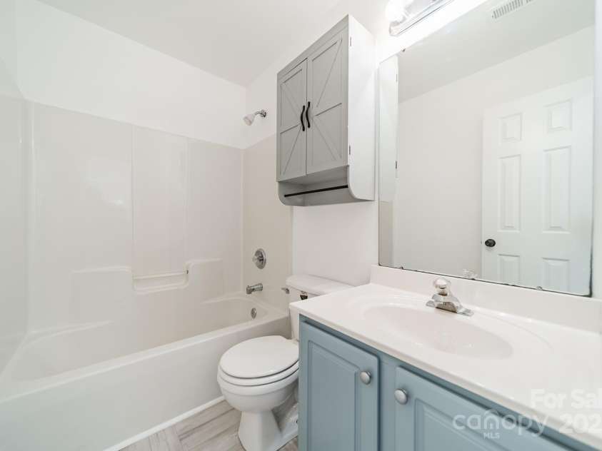 4230 Chatterleigh Drive, Monroe, NC 28110.  MLS# CAR4274364, YatesRealty ID 23360. 