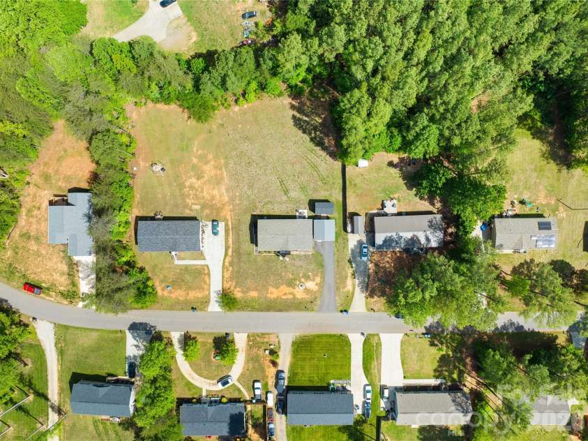 171 Brook Creek Drive, Troutman, NC 28166.  MLS# CAR4381849, YatesRealty ID 23361. 