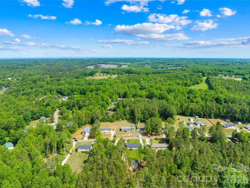 171 Brook Creek Drive, Troutman, NC 28166.  MLS# CAR4381849, YatesRealty ID 23361. 