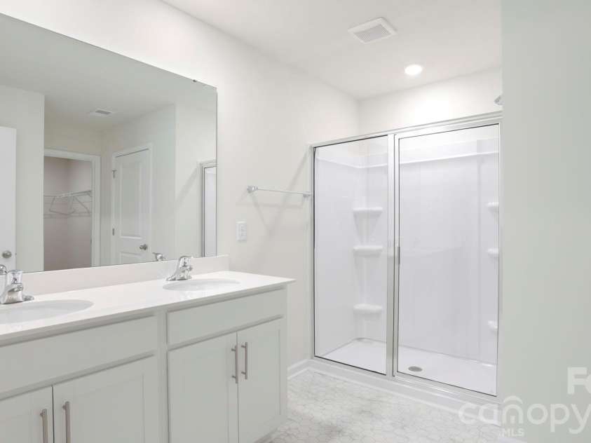 75 Creekwalk Lane, Waynesville, NC 28785.  MLS# CAR4255397, YatesRealty ID 23362. 