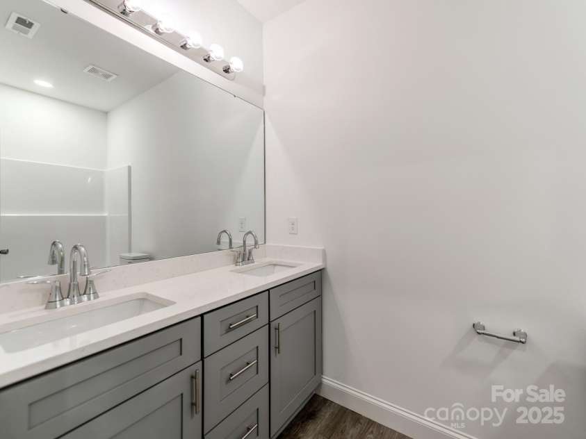 119 Walnut Street, Monroe, NC 28110.  MLS# CAR4259938, YatesRealty ID 23363. 