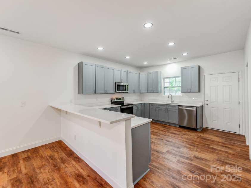 119 Walnut Street, Monroe, NC 28110.  MLS# CAR4259938, YatesRealty ID 23363. 