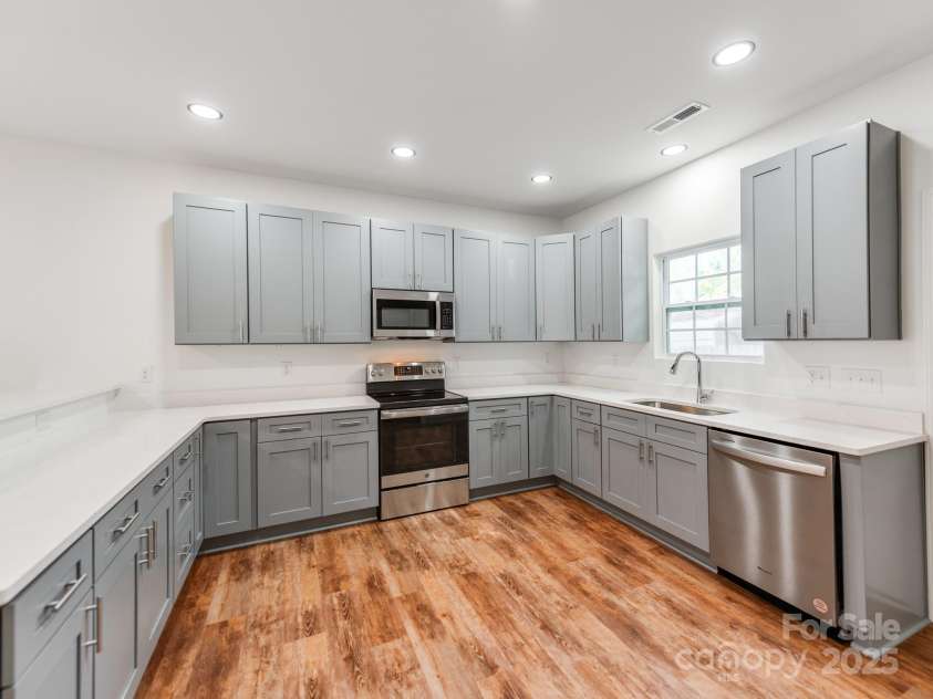 119 Walnut Street, Monroe, NC 28110.  MLS# CAR4259938, YatesRealty ID 23363. 