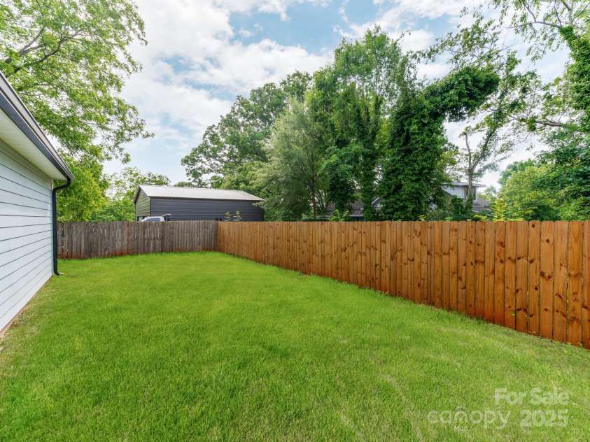 119 Walnut Street, Monroe, NC 28110.  MLS# CAR4259938, YatesRealty ID 23363. 