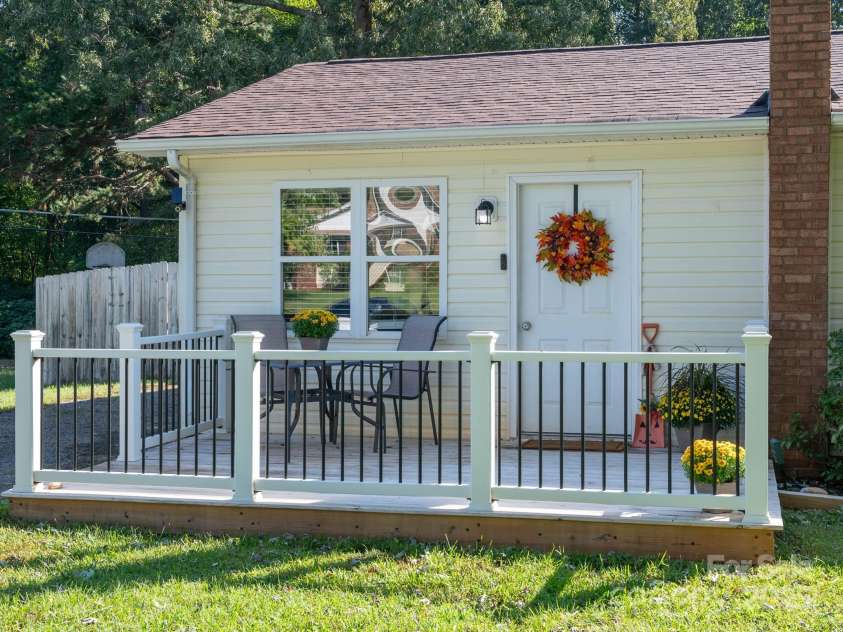 327 Downing Street, Troutman, NC 28166.  MLS# CAR4269897, YatesRealty ID 23364. 