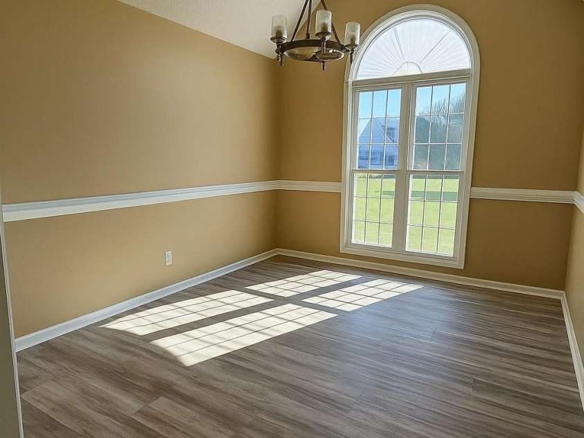 417 Garret Lane, York, SC 29745.  MLS# CAR4275381, YatesRealty ID 23365. Dining Room