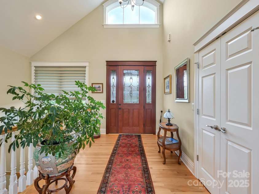 383 Ridgeview Hill Drive, Hendersonville, NC 28791.  MLS# CAR4276059, YatesRealty ID 23366. 