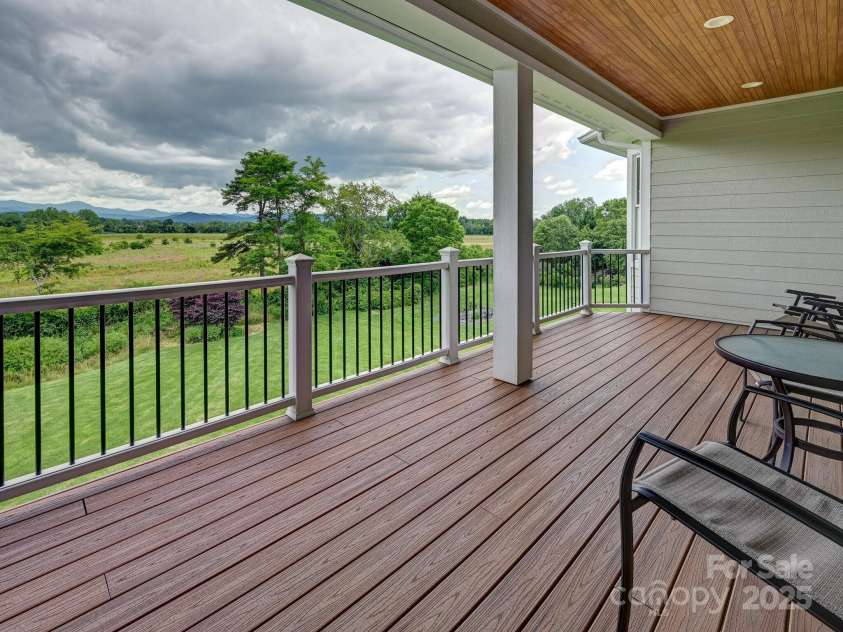 383 Ridgeview Hill Drive, Hendersonville, NC 28791.  MLS# CAR4276059, YatesRealty ID 23366. 