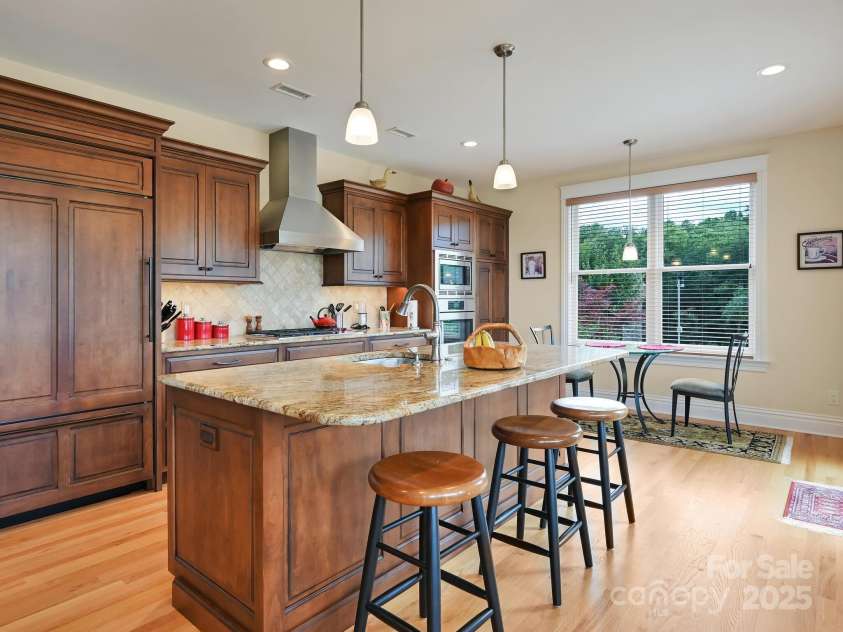 383 Ridgeview Hill Drive, Hendersonville, NC 28791.  MLS# CAR4276059, YatesRealty ID 23366. 