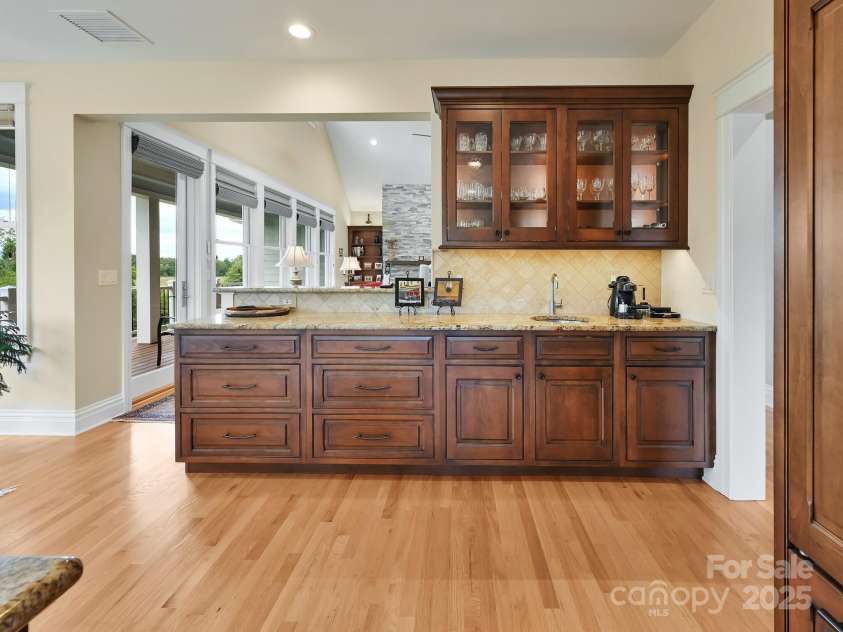 383 Ridgeview Hill Drive, Hendersonville, NC 28791.  MLS# CAR4276059, YatesRealty ID 23366. 