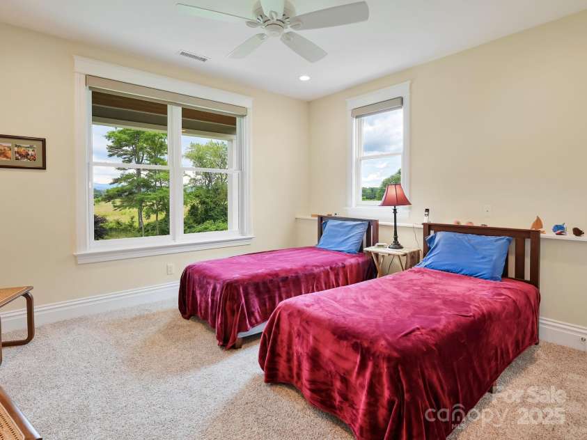 383 Ridgeview Hill Drive, Hendersonville, NC 28791.  MLS# CAR4276059, YatesRealty ID 23366. 