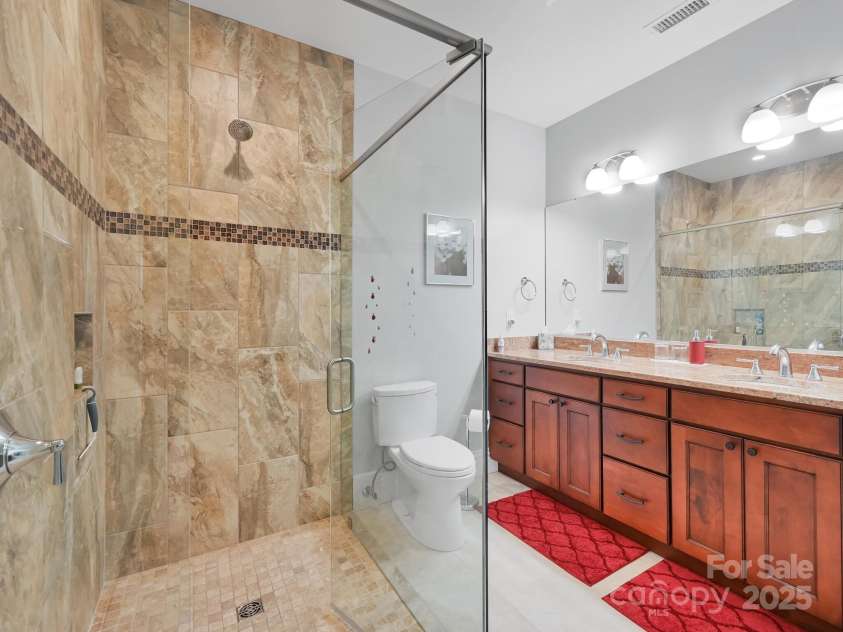 383 Ridgeview Hill Drive, Hendersonville, NC 28791.  MLS# CAR4276059, YatesRealty ID 23366. 