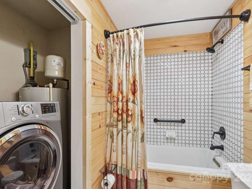 1590 Springpoint Road, Rock Hill, SC 29732.  MLS# CAR4294964, YatesRealty ID 23367. 