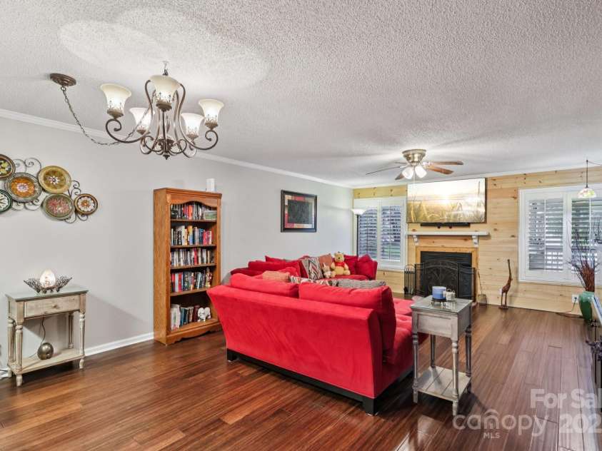 1590 Springpoint Road, Rock Hill, SC 29732.  MLS# CAR4294964, YatesRealty ID 23367. 