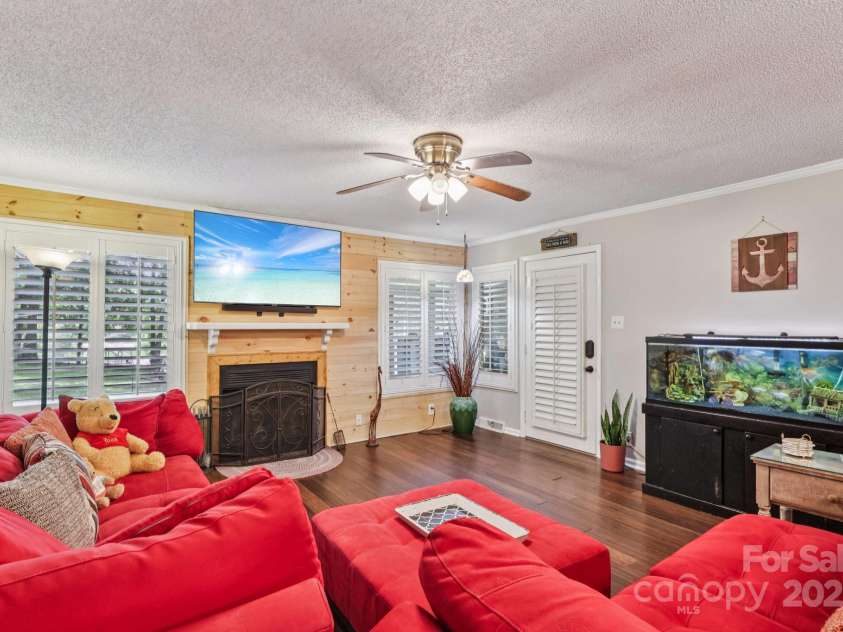 1590 Springpoint Road, Rock Hill, SC 29732.  MLS# CAR4294964, YatesRealty ID 23367. 