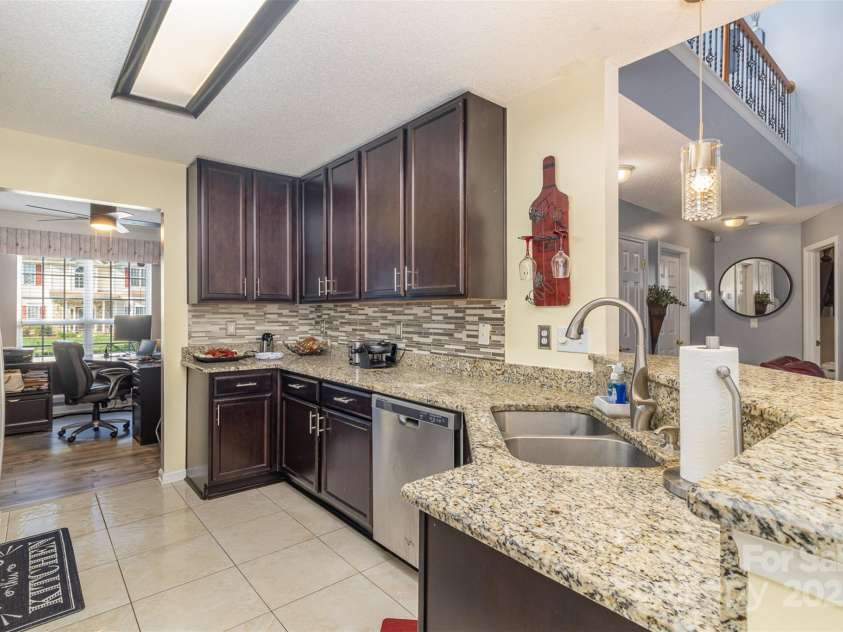 3428 Cranberry Nook Court, Charlotte, NC 28269.  MLS# CAR4263847, YatesRealty ID 23368. 