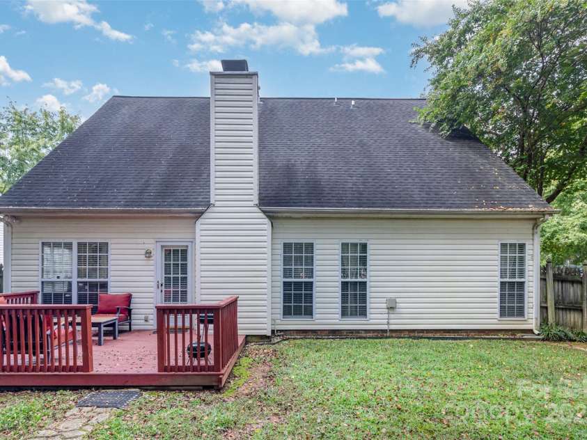 3428 Cranberry Nook Court, Charlotte, NC 28269.  MLS# CAR4263847, YatesRealty ID 23368. 