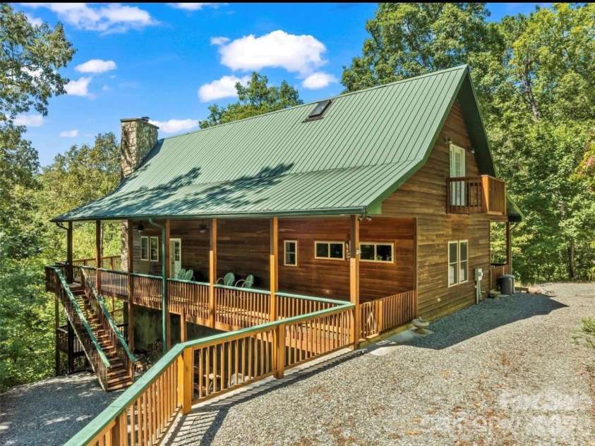 461 Mallard Cove, Almond, NC 28771.  MLS# CAR4377586, YatesRealty ID 23368. 