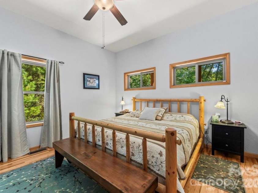 461 Mallard Cove, Almond, NC 28771.  MLS# CAR4377586, YatesRealty ID 23368. 