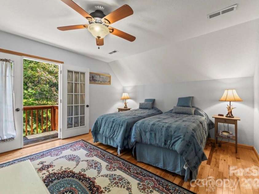 461 Mallard Cove, Almond, NC 28771.  MLS# CAR4377586, YatesRealty ID 23368. 