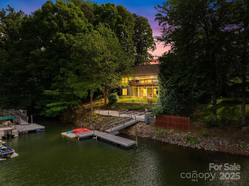 4120 Lake Shore Road, Denver, NC 28037.  MLS# CAR4259557, YatesRealty ID 23369. 