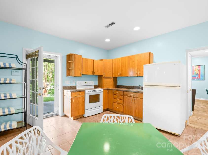 4120 Lake Shore Road, Denver, NC 28037.  MLS# CAR4259557, YatesRealty ID 23369. 