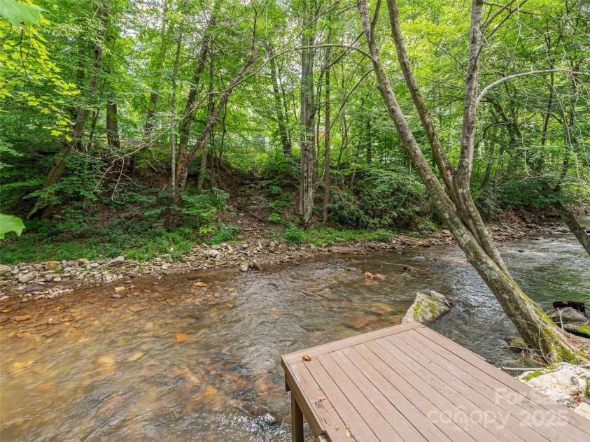 15 Breezy Creek Lane, Maggie Valley, NC 28751.  MLS# CAR4279649, YatesRealty ID 2337. 