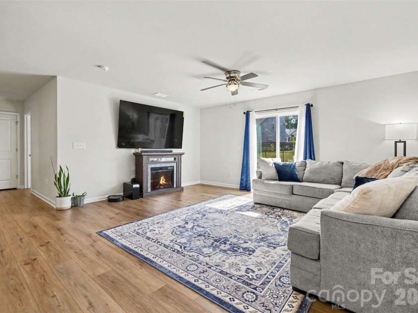 131 Watuga Place, Statesville, NC 28625.  MLS# CAR4382133, YatesRealty ID 23375. 