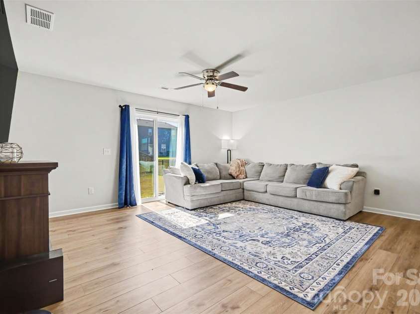 131 Watuga Place, Statesville, NC 28625.  MLS# CAR4382133, YatesRealty ID 23375. 