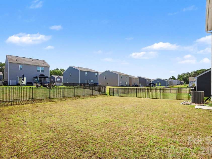 131 Watuga Place, Statesville, NC 28625.  MLS# CAR4382133, YatesRealty ID 23375. 