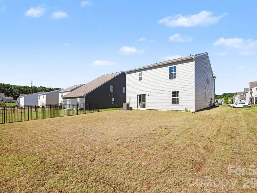 131 Watuga Place, Statesville, NC 28625.  MLS# CAR4382133, YatesRealty ID 23375. 