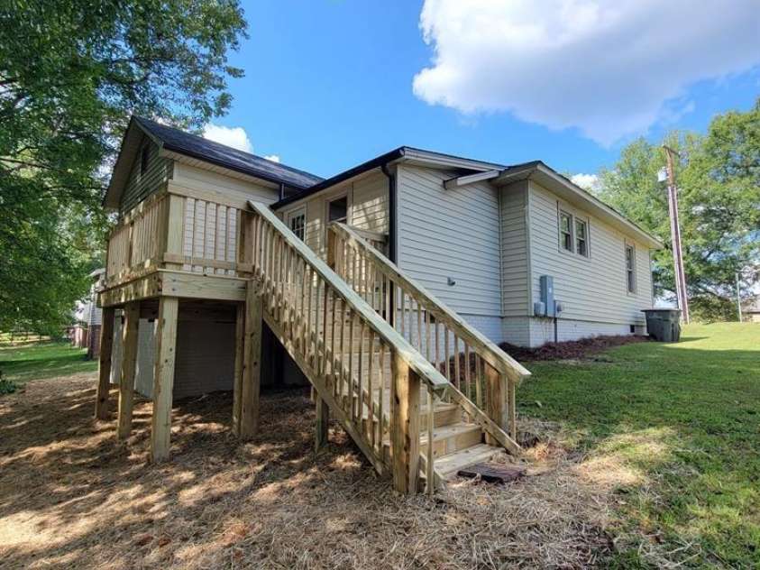 518 Milton L Taylor Street, Kannapolis, NC 28083.  MLS# CAR4380802, YatesRealty ID 23376. 