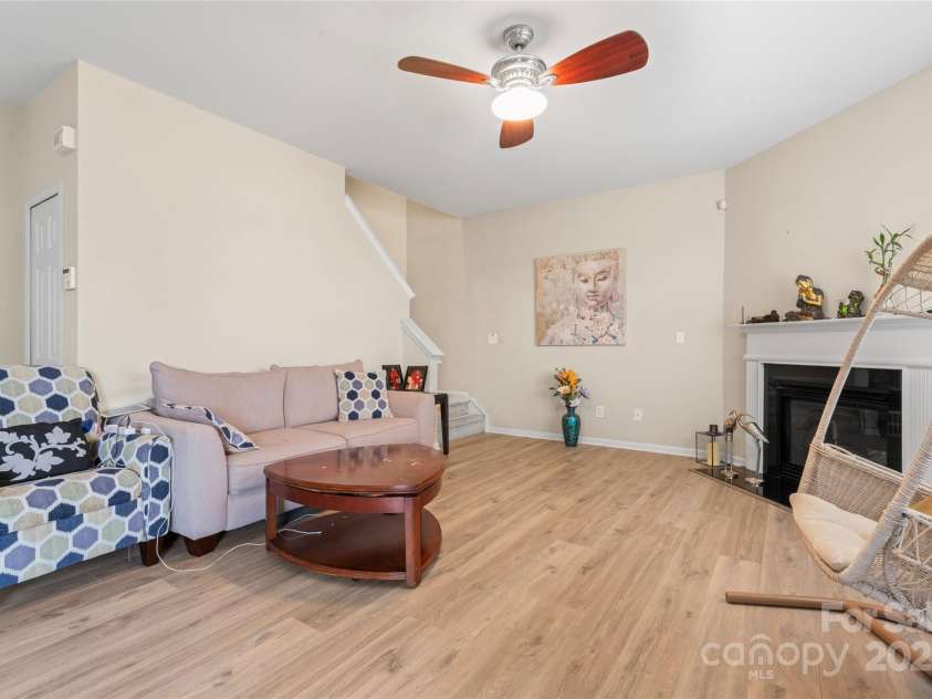 1911 Savannah Hills Drive, Matthews, NC 28105.  MLS# CAR4260112, YatesRealty ID 23377. 