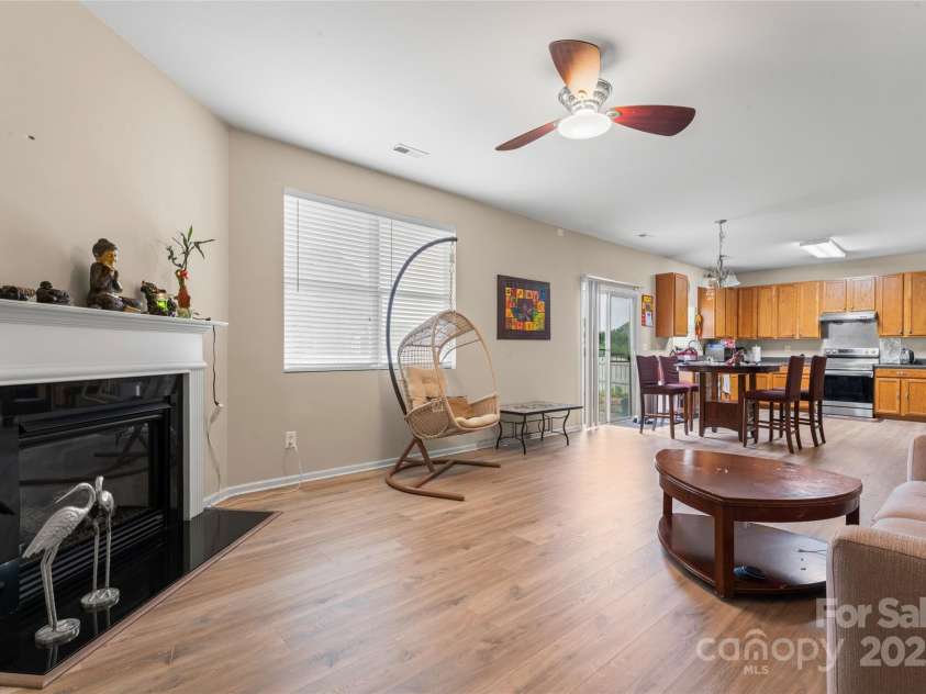 1911 Savannah Hills Drive, Matthews, NC 28105.  MLS# CAR4260112, YatesRealty ID 23377. 