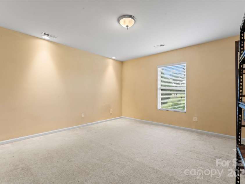 1911 Savannah Hills Drive, Matthews, NC 28105.  MLS# CAR4260112, YatesRealty ID 23377. 